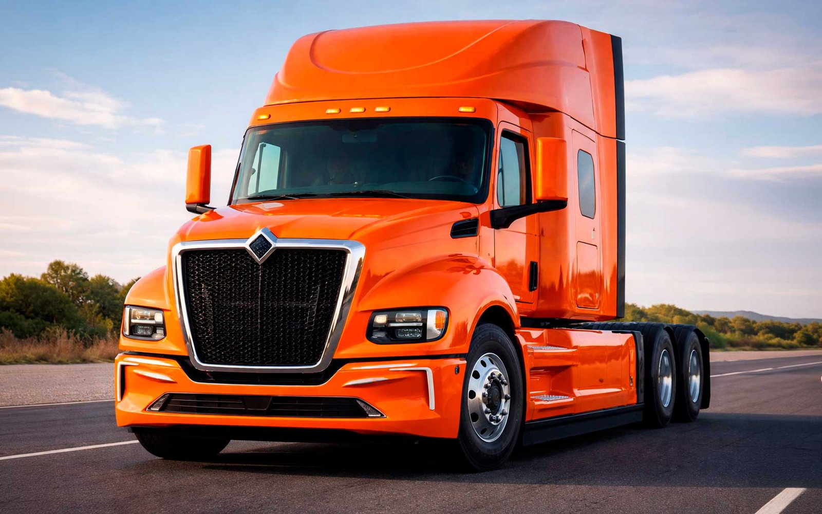 nuevo-international-lt-2027