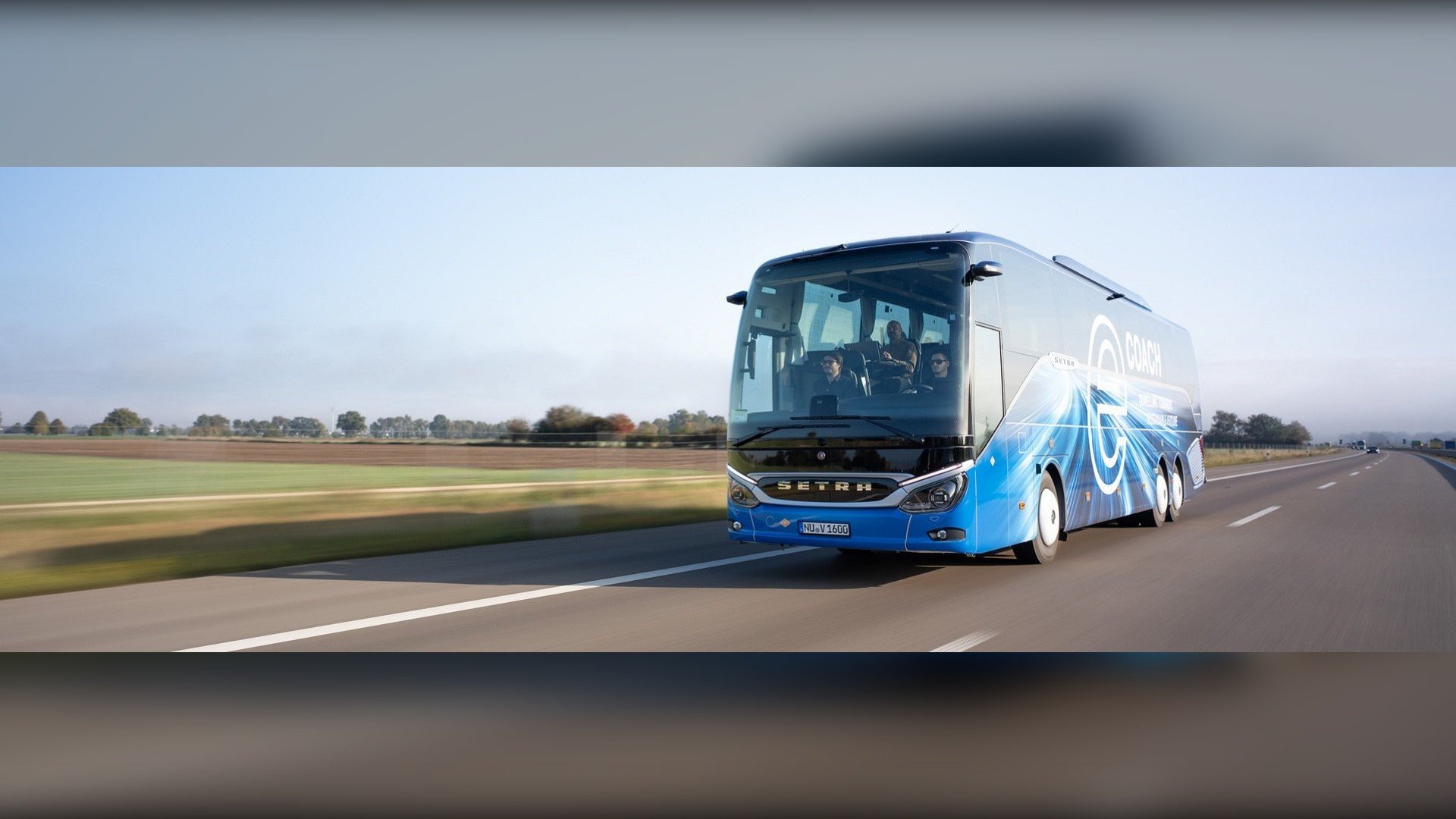 Demostrador del autocar eléctrico del proyecto ELCH de Daimler Buses