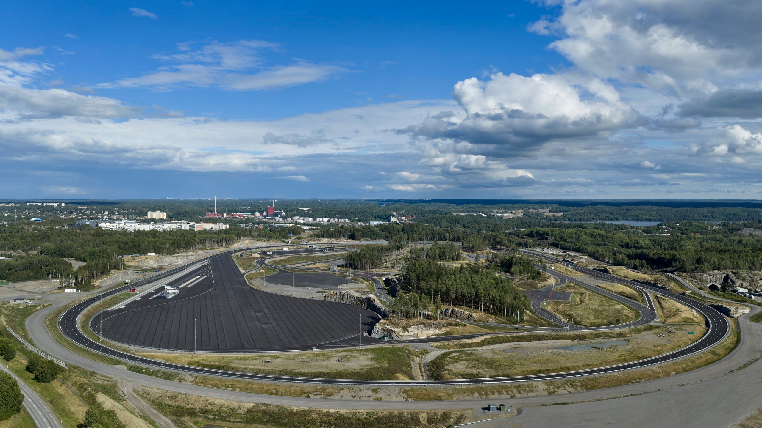 Vista aérea del nuevo campo de pruebas de Scania en Södertälje, Suecia